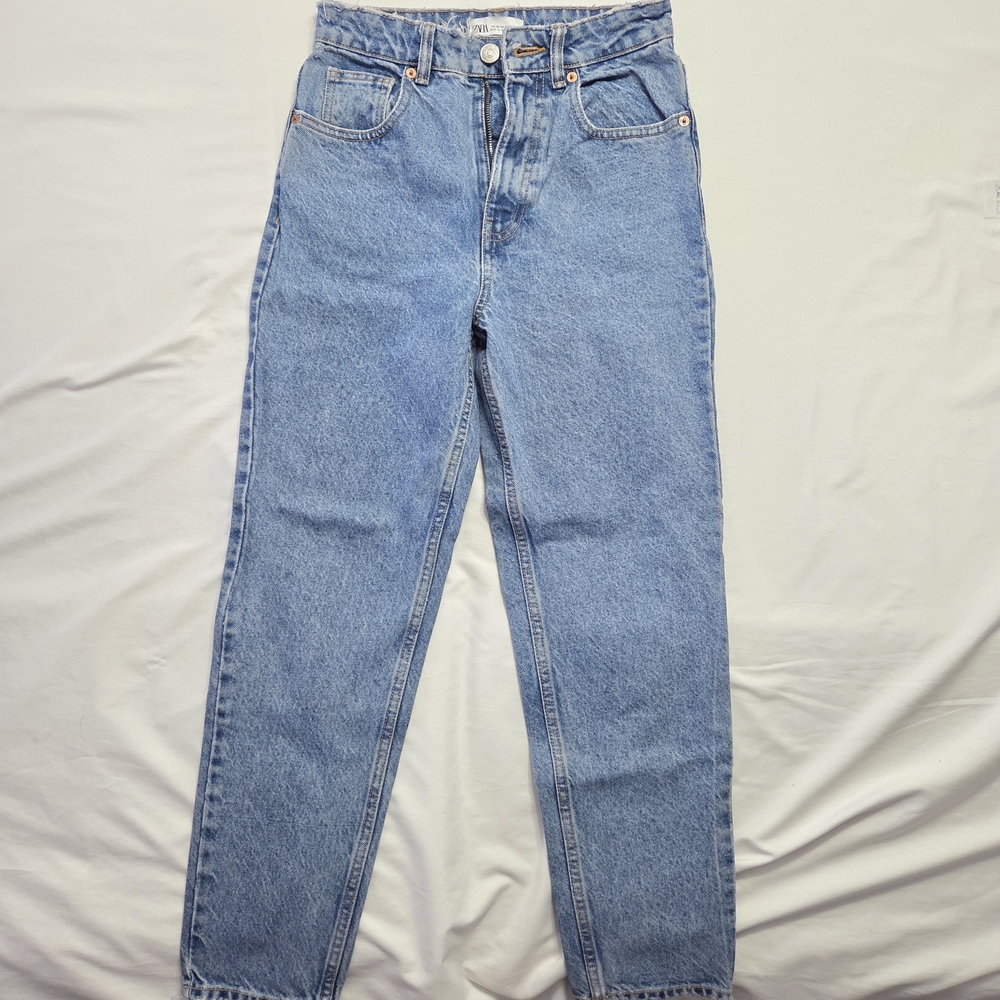 Zara Mid-Wash Straight Leg Jeans USA 4 - Sustainable Cotton Denim